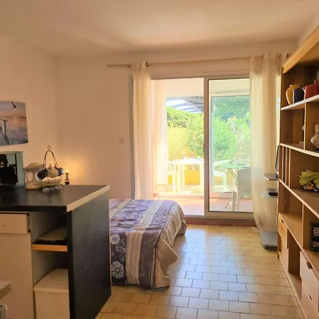 - Cap D'agde Ct470-718 *